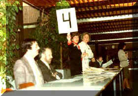 1984-Charleroi-Plaquettes.JPG (13050 octets)