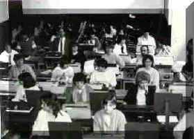 1985-Lige-Vue d'ensemble.JPG (9149 octets)